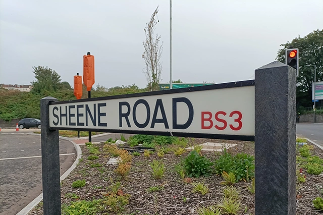 Sheen Road sign BS3